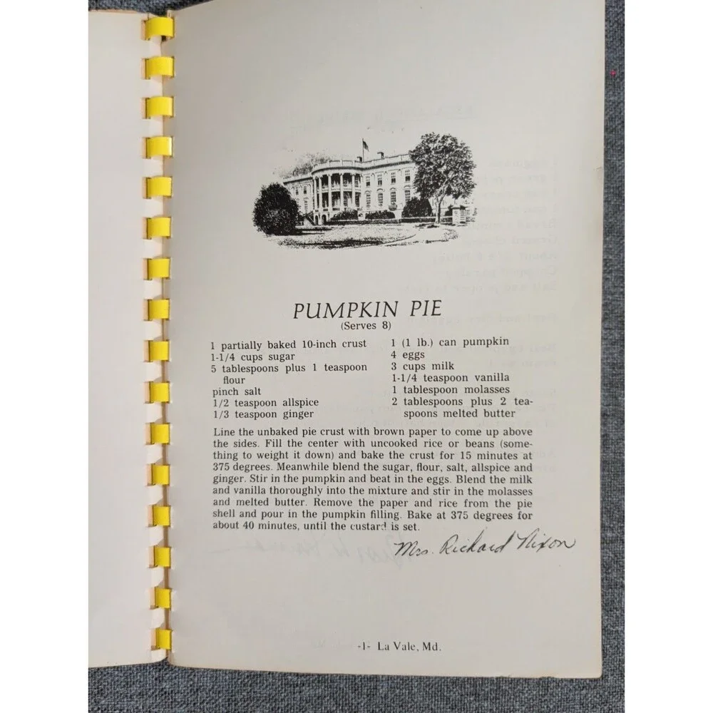 Very Rare Favorite Recipes Of Famous Women 1971 LaVale MD First Ladies Cookbook
